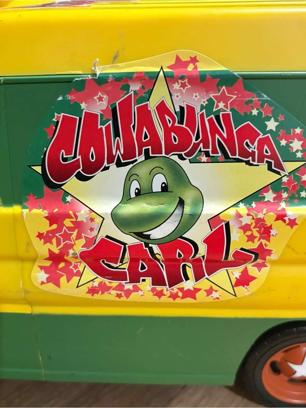 Vintage 2006 TMNT Cowabunga Carl Pizza Party Van - Playmates Toys